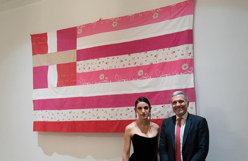 Ο γενικός πρόξενος της Ελλάδας στη Νέα Υόρκη, Κωνσταντίνος Κωνσταντίνου, με τη Γεωργία Λαλέ