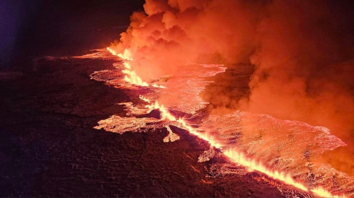 Συναγερμός στην Ισλανδία: Εξερράγη το ηφαίστειο στη χερσόνησο Ρεϊκιάνες
