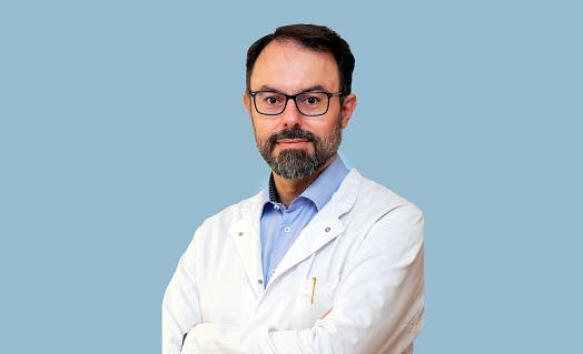 Δρ. Νικόλαος Καραγεώργος - Νευροχειρουργός Διευθυντής Νευροχειρουργικής Κλινικής, Ιατρικό Κέντρο Αθηνών