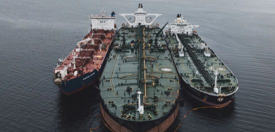 Ινδία: Βυθίστηκαν οι εισαγωγές πετρελαίου από τη Ρωσία τον Δεκέμβριο λόγω των κυρώσεων
