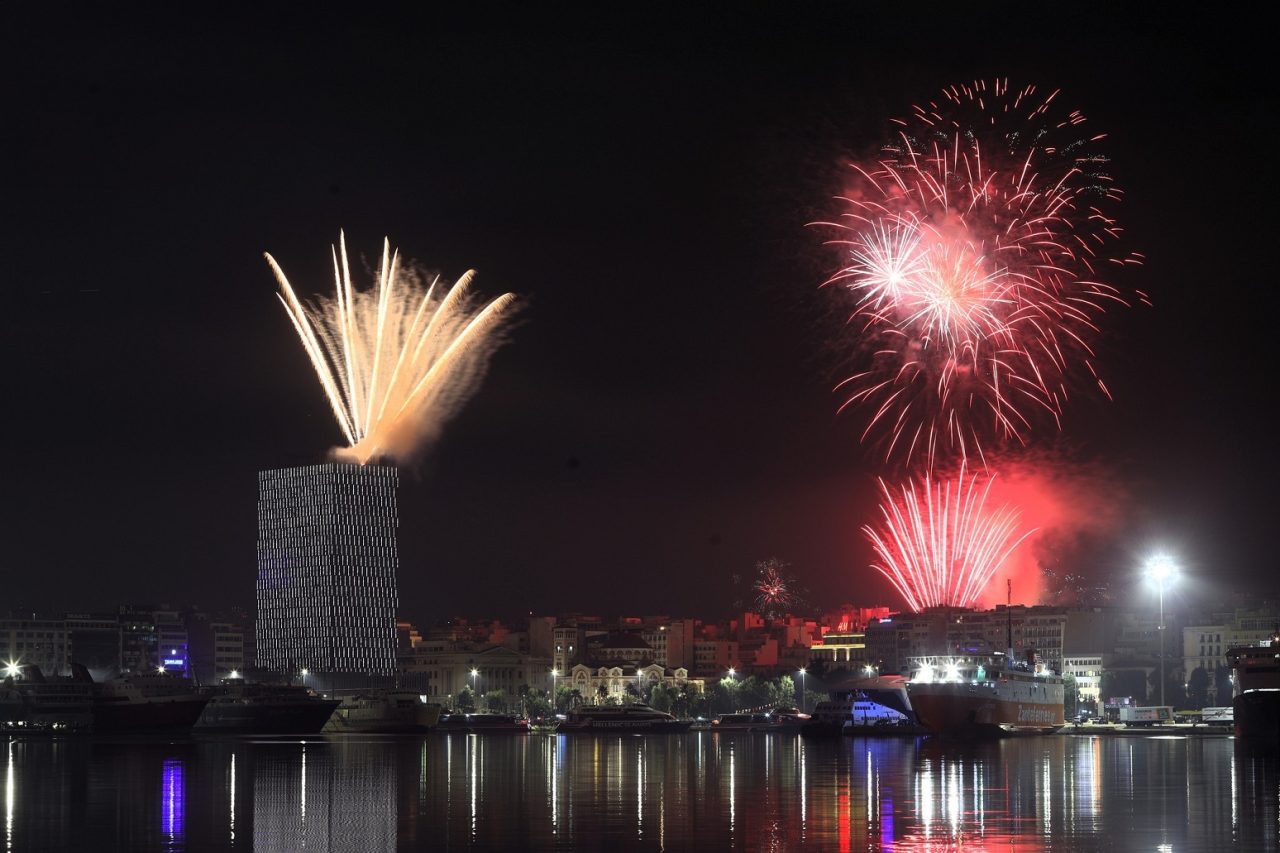 Υποδοχή του νέου χρόνου στον Πειραιά, Κυριακή 31 Δεκεμβρίου 2023. (ΓΙΑΝΝΗΣ ΠΑΝΑΓΟΠΟΥΛΟΣ/EUROKINISSI)