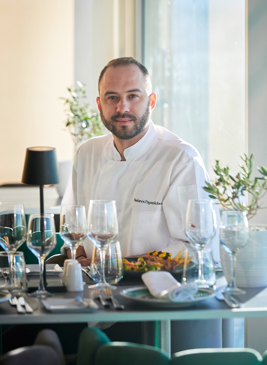 Στέφανος Παπανικολάου, νέος chef d'hotel του St. George Lycabettus