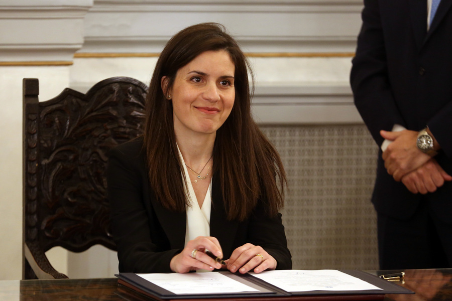 Η νέα υφυπουργός Παιδείας Θρησκευμάτων και Αθλητισμού Ιωάννα Λυτρίβη