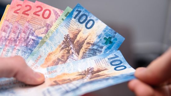 Νέα δικαστική μάχη στις 19 Απριλίου για τους δανειολήπτες σε ελβετικό φράγκο
