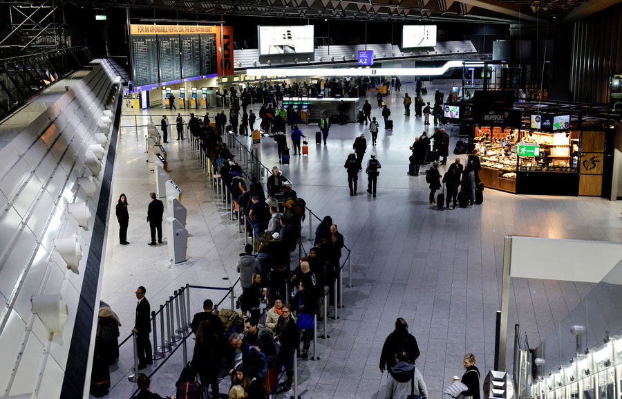 Παγκόσμιο blackout: Αποκαθίστανται σταδιακά τα προβλήματα – Τι εξετάζουν οι εταιρείες