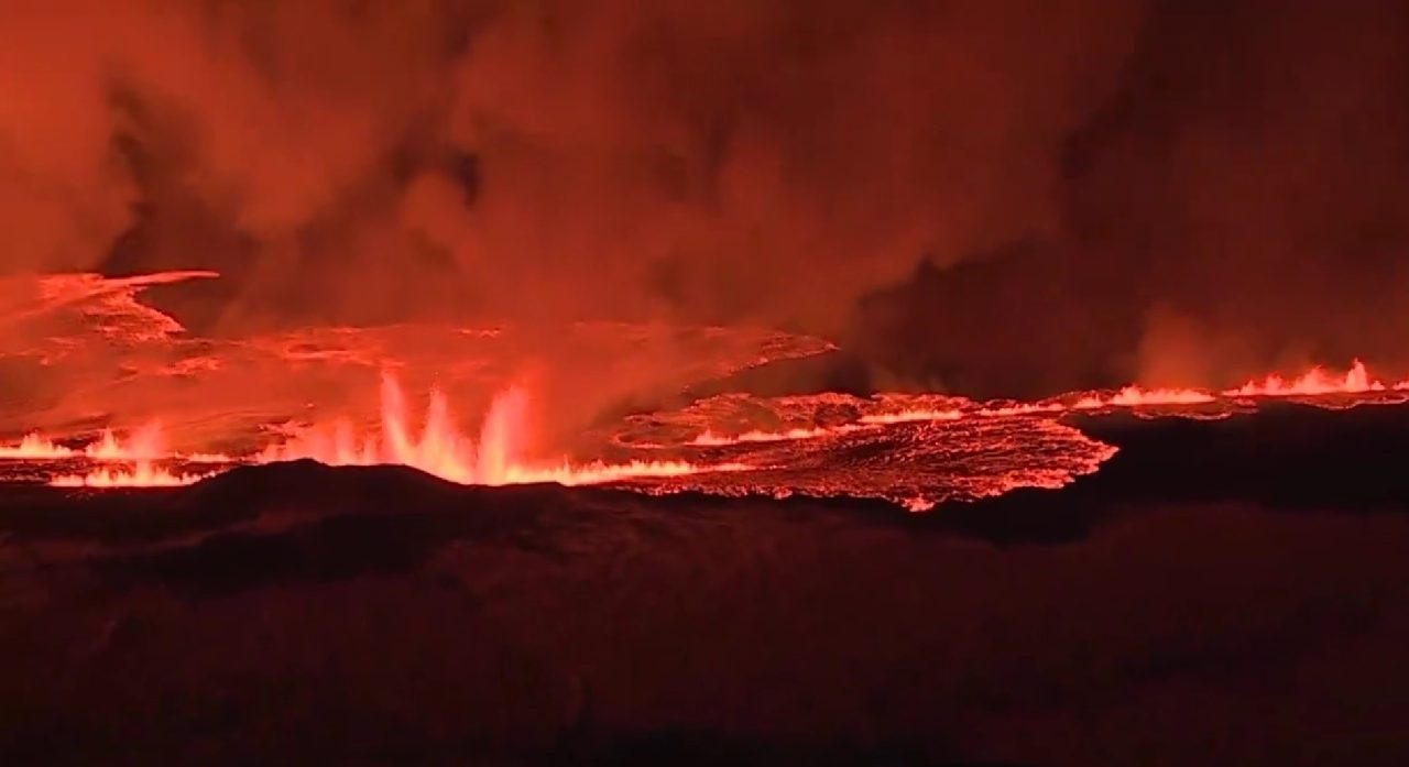 Εξερράγη ξανά ηφαίστειο στην χερσόνησο Ρεϊκιάνες στην Ισλανδία
