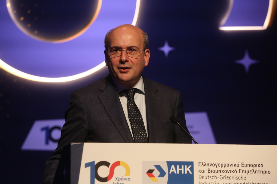Χατζηδάκης: Το έργο της διασύνδεσης των POS με τις ταμειακές θα ολοκληρωθεί πάση θυσία
