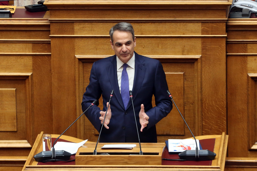 Ο πρωθυπουργός Κυριάκος Μητσοτάκης μιλάει στη συνεδρίαση της Ολομέλειας της Βουλής