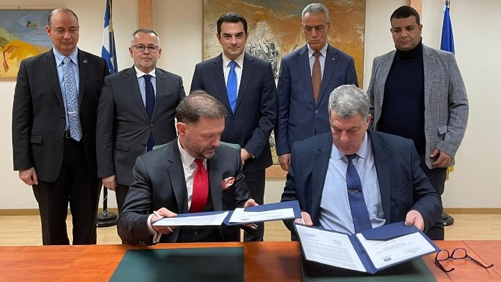 Υπογραφή συμφωνίας μεταξύ ONEX - Algerie Ferries