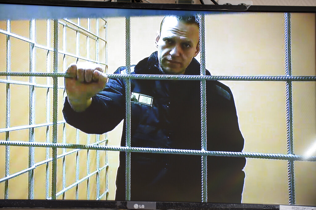 Φώτο Αρχείου – Ο ηγέτης της αντιπολίτευσης Alexei Navalny στη φυλακή (AP Photo/Denis Kaminev)