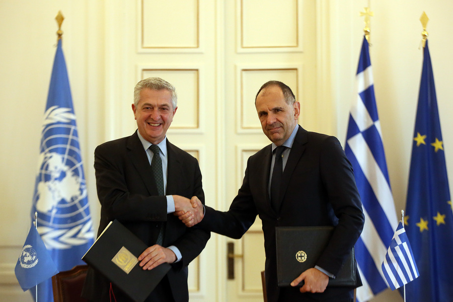 Ο υπουργός Εξωτερικών, Γιώργος Γεραπετρίτης, και ο Ύπατος Αρμοστής των Ηνωμένων Εθνών για τους Πρόσφυγες, Filippo Grandi, υπέγραψαν Συμφωνία Έδρας μεταξύ της Ελλάδας και της Ύπατης Αρμοστείας του Οργανισμού Ηνωμένων Εθνών για τους Πρόσφυγες, η οποία θα ρυθμίζει το καθεστώς λειτουργίας του Γραφείου της δεύτερης στην Ελλάδα, κατά τη διάρκεια της συνάντησής τους στο υπουργείο Εξωτερικών