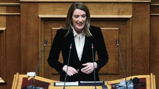 Μέτσολα από Βουλή: Η προοπτική της ΕΕ συνοδεύεται από ευκαιρίες, αλλά και από ευθύνες
