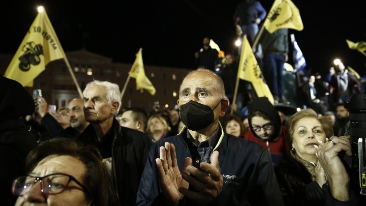 Αγρότες συμμετέχουν στην πανελλήνια συγκέντρωση διαμαρτυρίας των Αγροτών στην πλατεία Συντάγματος, Αθήνα, (ΚΩΣΤΑΣ ΤΣΙΡΩΝΗΣ ΑΠΕ-ΜΠΕ/ΑΠΕ-ΜΠΕ/ΚΩΣΤΑΣ ΤΣΙΡΩΝΗΣ)