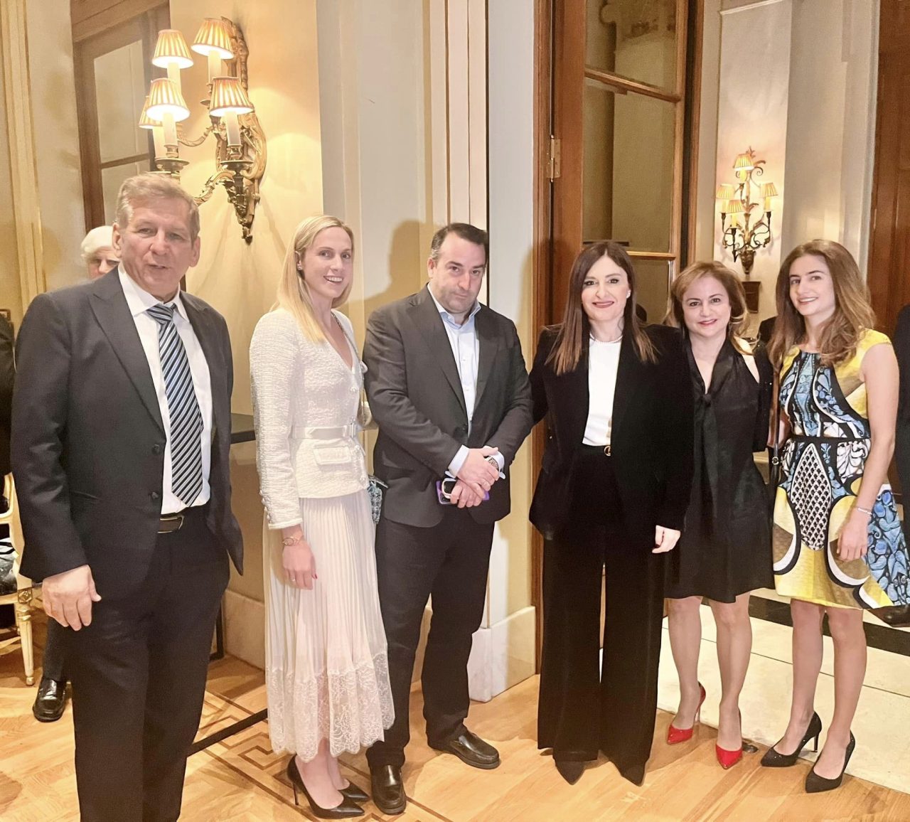 H υφυπουργός Ναυτιλίας της Κυπριακής Δημοκρατίας Μαρίνα Χατζημανώλη στη Μεγάλη Βρετανία ευχαρίστησε του Έλληνες εφοπλιστές για την ενεργή υποστήριξη τους προς το κυπριακό