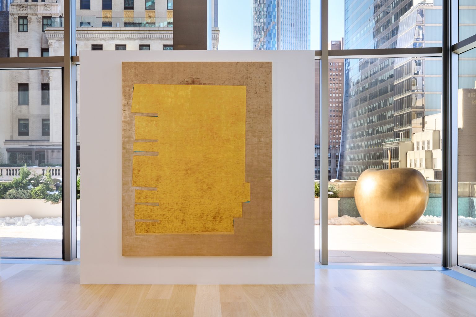 Χρυσό μήλο των Λαλάν και έργο της Τζένης Χόλζερ 