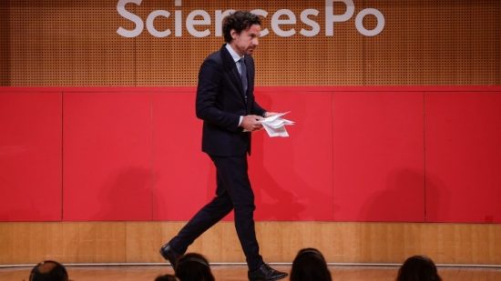 Γαλλία: Παραιτήθηκε ο διευθυντής κορυφαίου πανεπιστημιακού ιδρύματος – Κατηγορείται για ενδοοικογενειακή βία