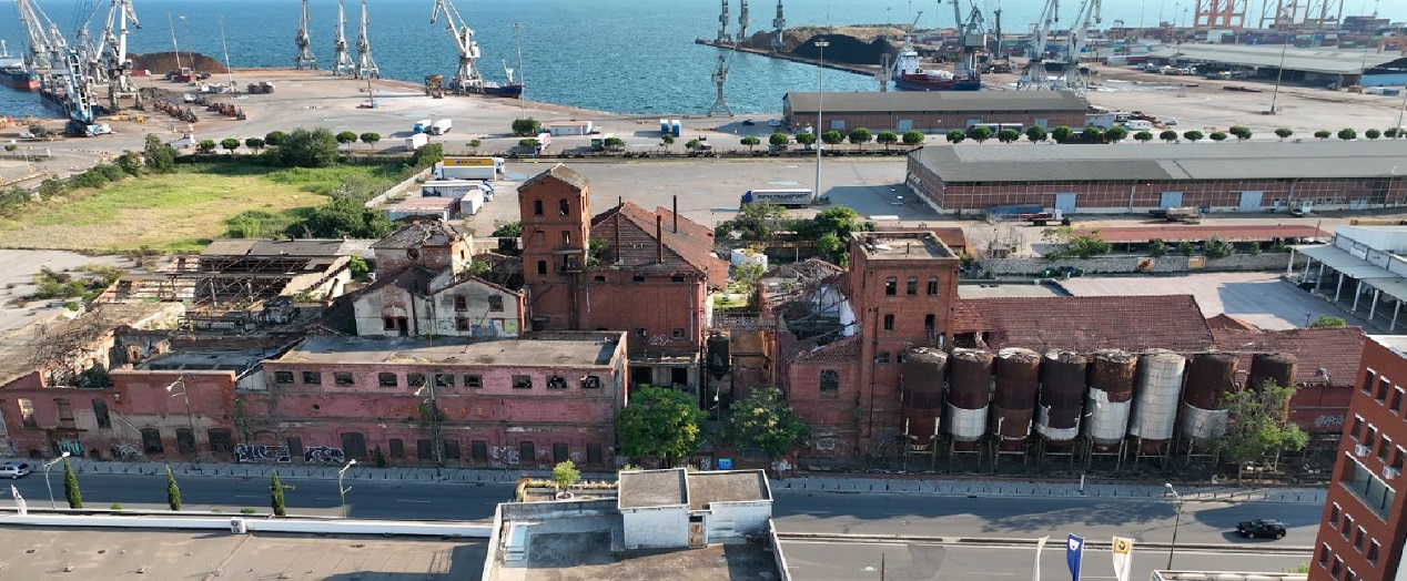 Άποψη του βιομηχανικού συγκροτήματος της πρώην ζυθοποιίας ΦΙΞ στη Θεσσαλονίκη