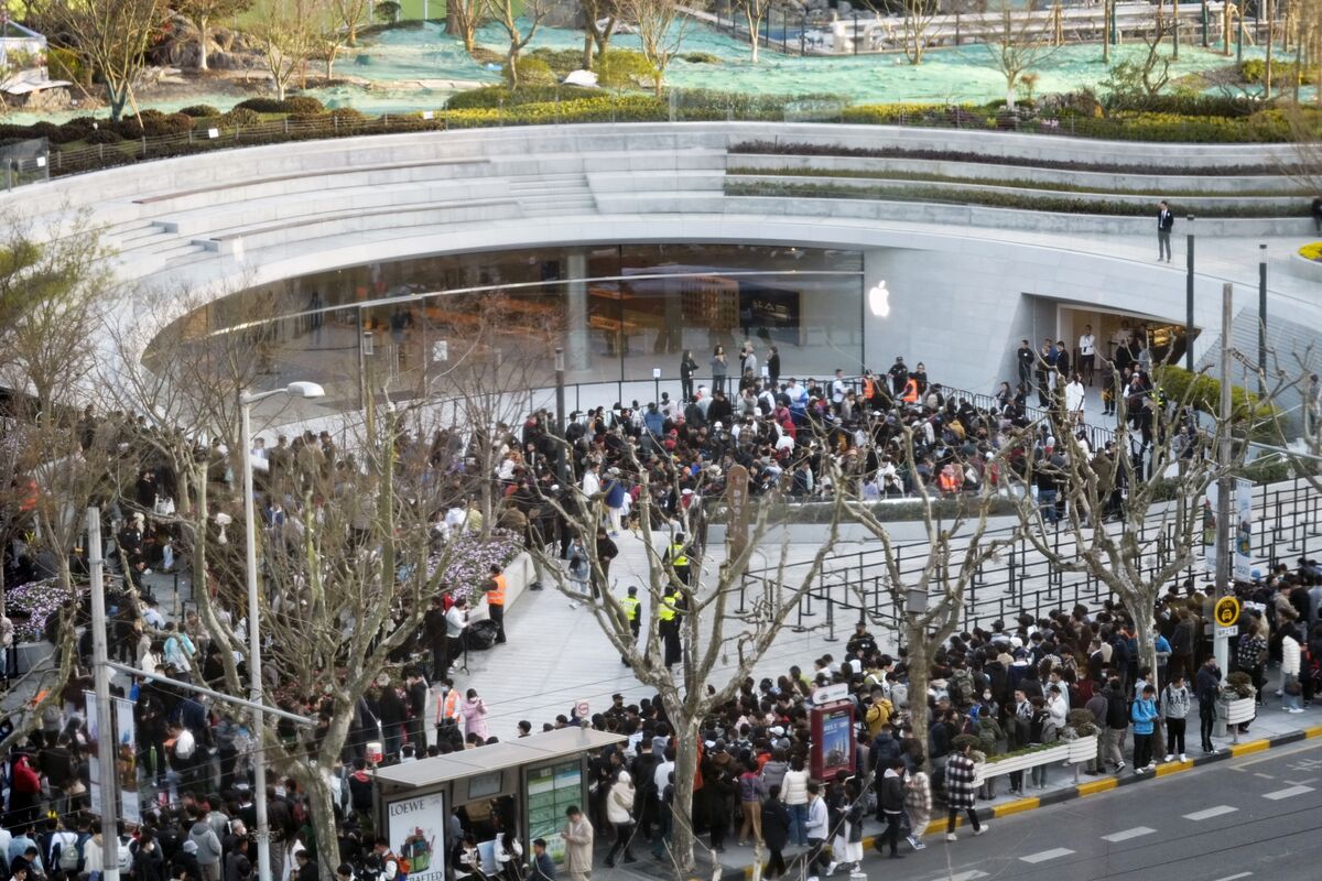 Εγκαίνια του νέου καταστήματος της Apple στην Σαγκάη