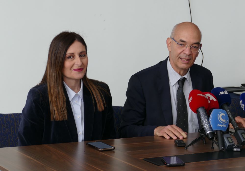 Ο Υπουργός Μεταφορών, Επικοινωνιών και Έργων της Κύπρου, Αλέξης Βαφεάδης και η Υφυπουργός Ναυτιλίας, Μαρίνα Χατζημανώλη