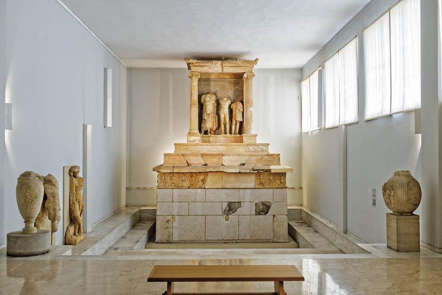 Η αίθουσα του Ταφικού Μνημείου της Καλλιθέας - «Ποσειδώνια»