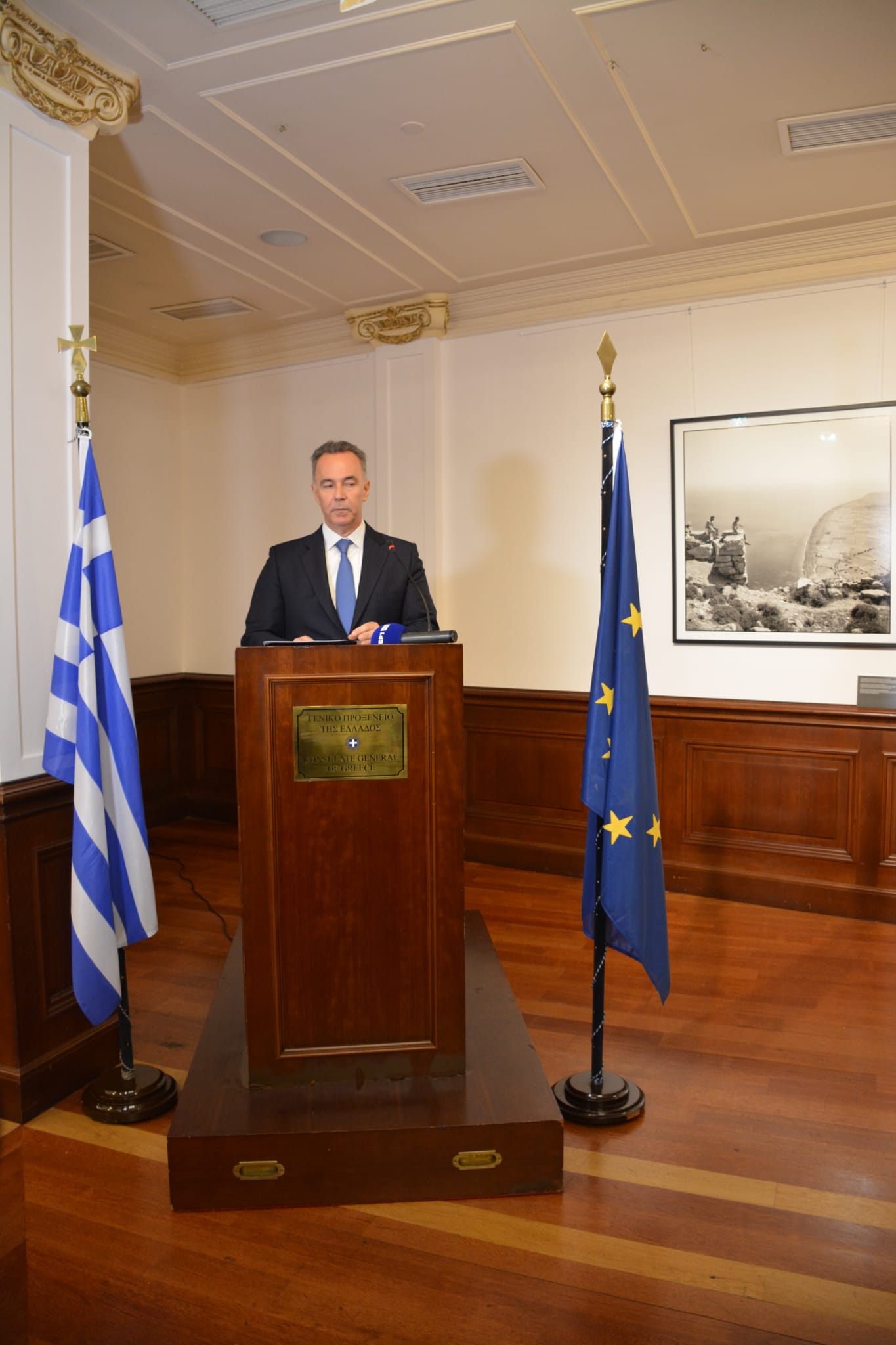 Ο Γενικός Πρόξενος της Ελλάδας στην Κωνσταντινούπολη, πρέσβης κ. Κωνσταντίνος Κούτρας