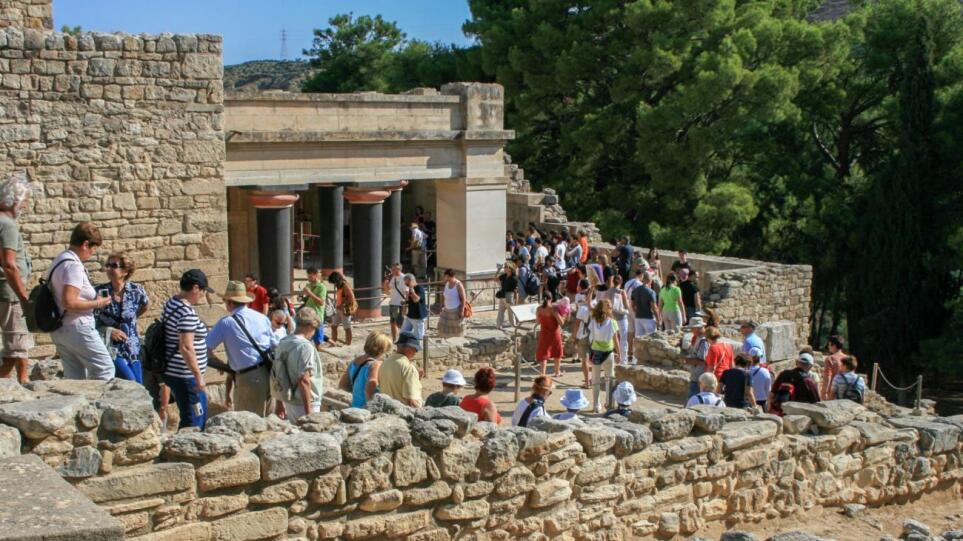 Συνωστιστισμός στην Κνωσό