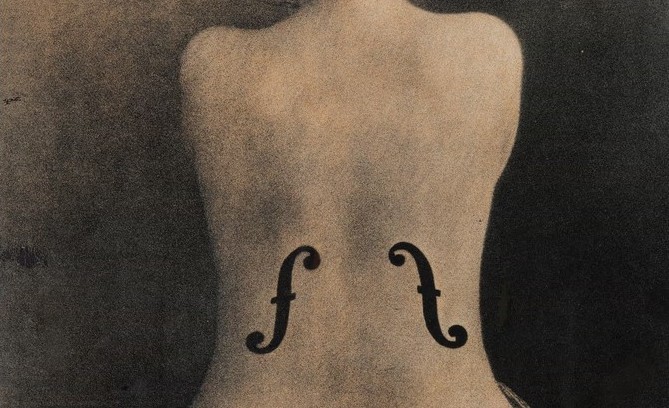 Η περίφημη φωτογραφία του Μαν Ρέι «Το βιολί του Ενγκρ»