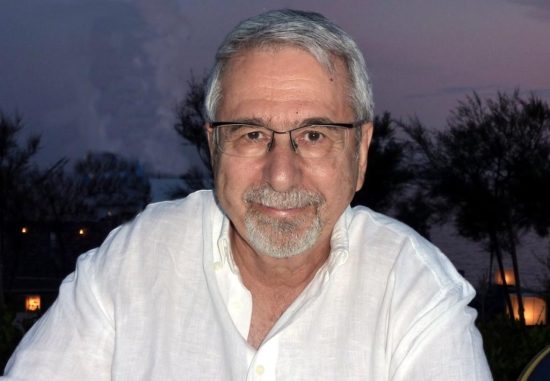 Νίκος Δήμου: Υπάρχει έλληνας Βούδας και όπιο του λαού;