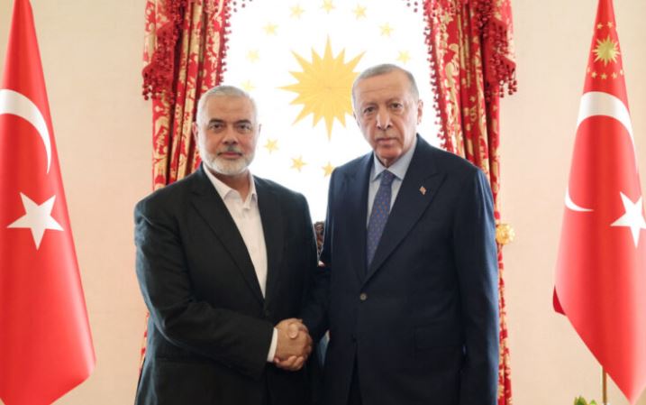Συνάντηση του επικεφαλής του πολιτικού γραφείου της Χαμάς, Ισμαήλ Χανίγε, με τον Τούρκο πρόεδρο Ρετζέπ Ταγίπ Ερντογάν