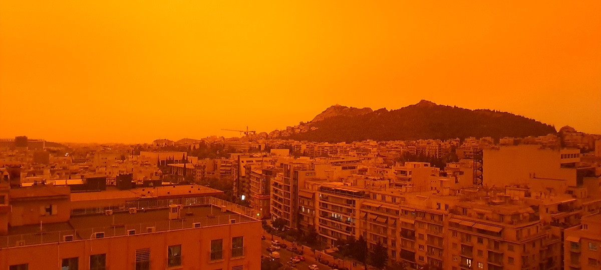 Αφρικανική σκόνη έχει καλύψει την Αθήνα