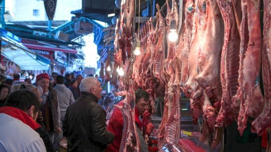 Σε αναβρασμό κρεοπώλες, κτηνοτρόφοι και καταναλωτές για την τιμή του οβελία