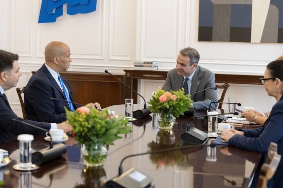 Κυριάκος Μητσοτάκης: Συνάντηση με τον γερουσιαστή των ΗΠΑ Κόρι Μπούκερ