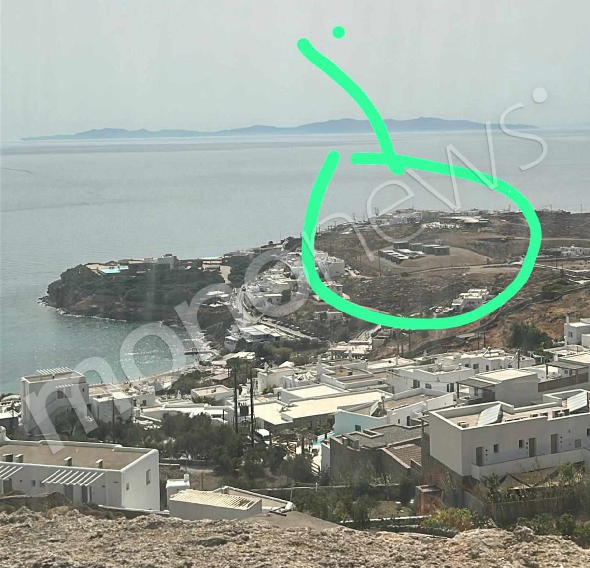 Φωτογραφία του Mononews με τη θέση του σπιτιού του Παναγιώτη Στάθη στη Μύκονο
