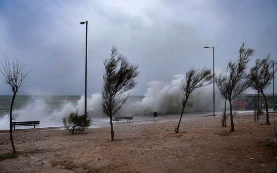 Meteo: Θυελλώδεις άνεμοι σε ανατολικά ηπειρωτικά και Αιγαίο – Σε ποια περιοχή ξεπέρασαν τα 100 km/h
