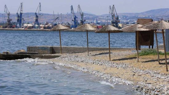 Βόλος: Επιτρέπεται και πάλι η κολύμβηση στις ακτές του Παγασητικού