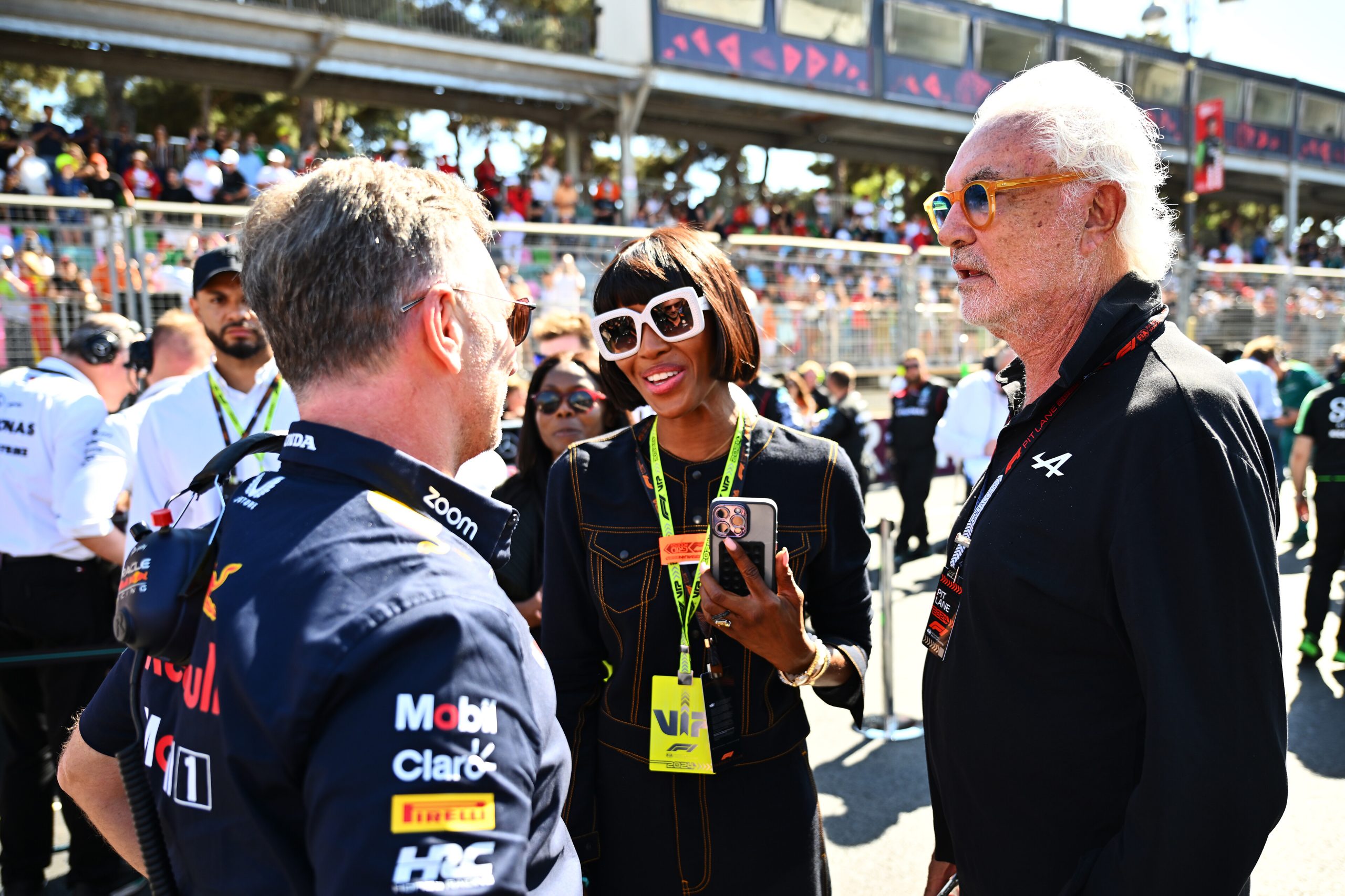 F1: Ο Μπιατόρε επέστρεψε μαζί με την Ναόμι!