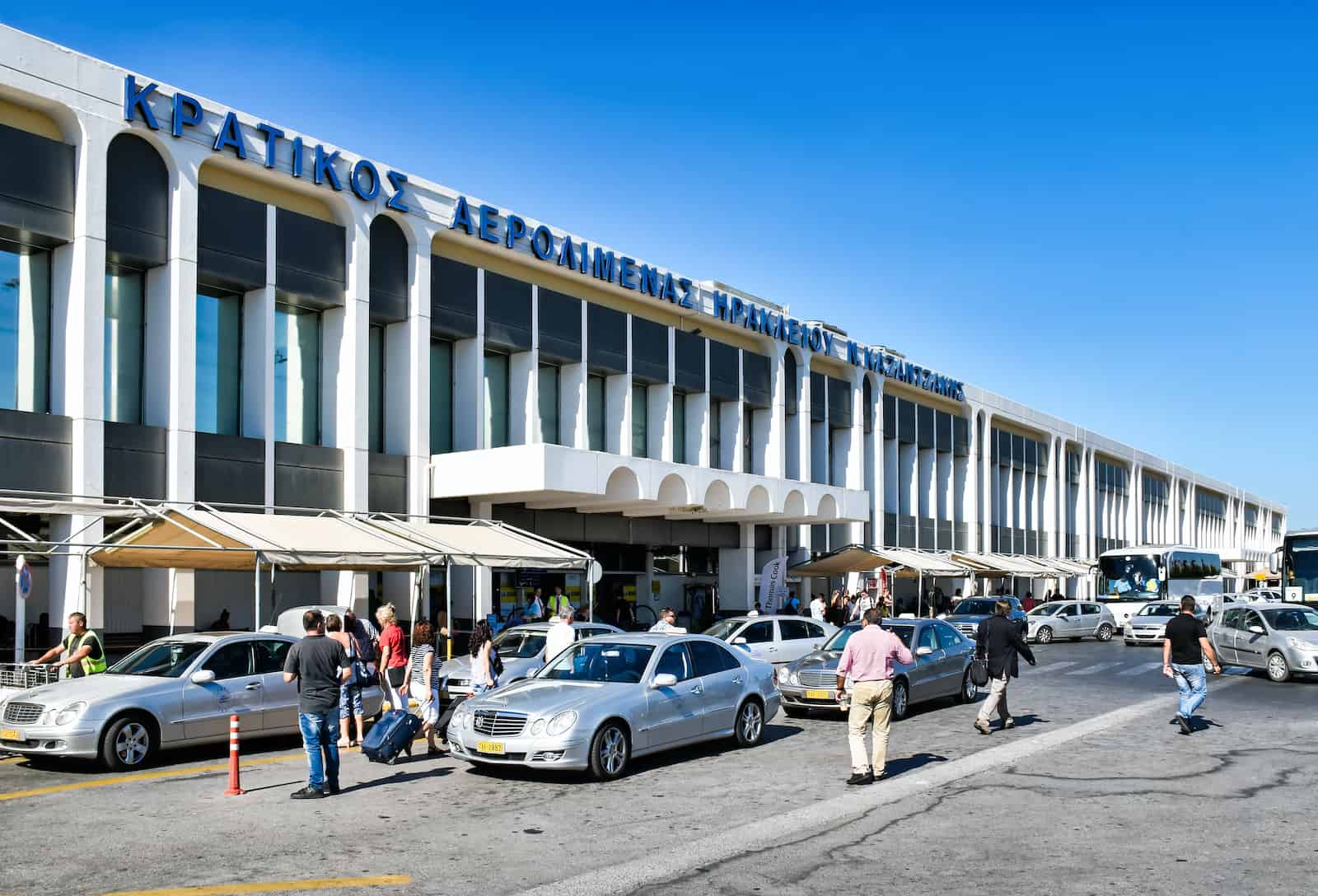 Αεροδρόμιο Ηρακλείου: Εξερράγησαν power bank και ηλεκτρονικό τσιγάρο σε αεροσκάφος