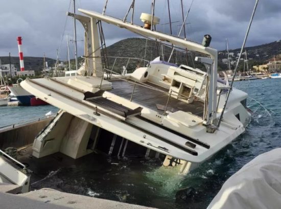 Σύρος: Ημιβύθιση θαλαμηγού γνωστού επιχειρηματία (video)