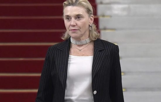 Ιταλία: Μυστήριο γύρω από την ξαφνική παραίτηση της επικεφαλής των μυστικών υπηρεσιών