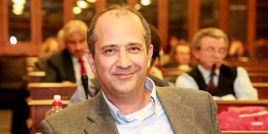 Επιτροπή Ανταγωνισμού: Συνολική αποζημίωση 770.000 ευρώ στα βιβλιοπωλεία Φλωράς