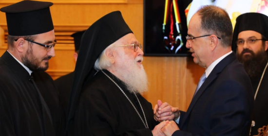 Αρχιεπίσκοπος Αναστάσιος: Καθοδήγησε την Εκκλησία με σοφία, αφοσίωση, εντιμότητα και αγάπη τόνισε ο πρόεδρος της Αλβανίας