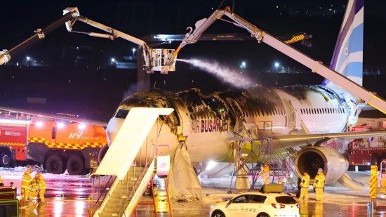 Νότια Κορέα: Φωτιά σε αεροπλάνο με 169 επιβάτες – Ένας άνθρωπος τραυματίστηκε (upd)