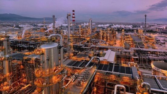 Τουρκία: Η Tupras σταματά τις αγορές αργού από τη Ρωσία μετά τις αμερικανικές κυρώσεις