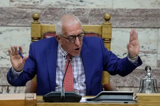 Κακλαμάνης προς Φάμελλο: Δεν υπήρξε παράβαση του κανονισμού για την “προ ημερησίας”
