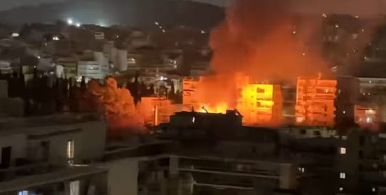 Άνω Πατήσια: Φωτιά σε εγκαταλελειμμένο κτίριο
