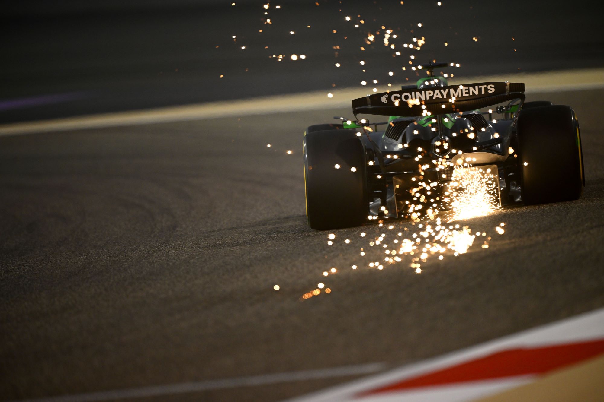 F1 Μπαχρέιν, ελεύθερα: Ταχύτερες οι McLaren