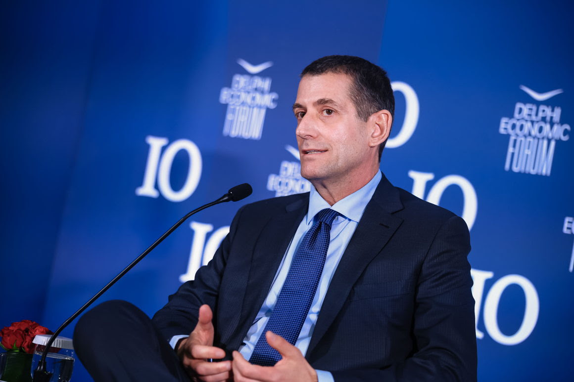 Ο Γιάννης Δεληκανάκης, Founding Partner της Southrock Asset Management στο 10ο Οικονομικό Φόρουμ των Δελφών