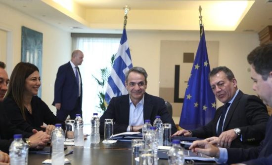Κ. Μητσοτάκης: Έρχονται «λελογισμένη μείωση της ύλης» και απολύσεις για τους εκπαιδευτικούς που θα αρνηθούν την αξιλόγηση