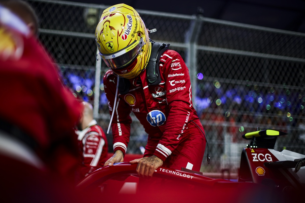 Ferrari: Στηρίζουν το Χάμιλτον