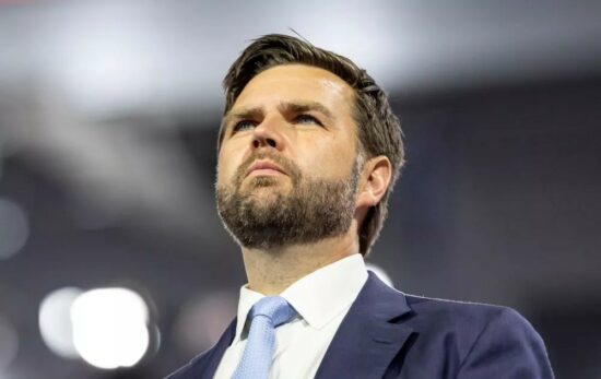 Βανς: Η ΕΕ να μειώσει τους δασμούς και τα ρυθμιστικά εμπόδια – ΗΠΑ και Ευρώπη εξακολουθούν να είναι στην ίδια ομάδα